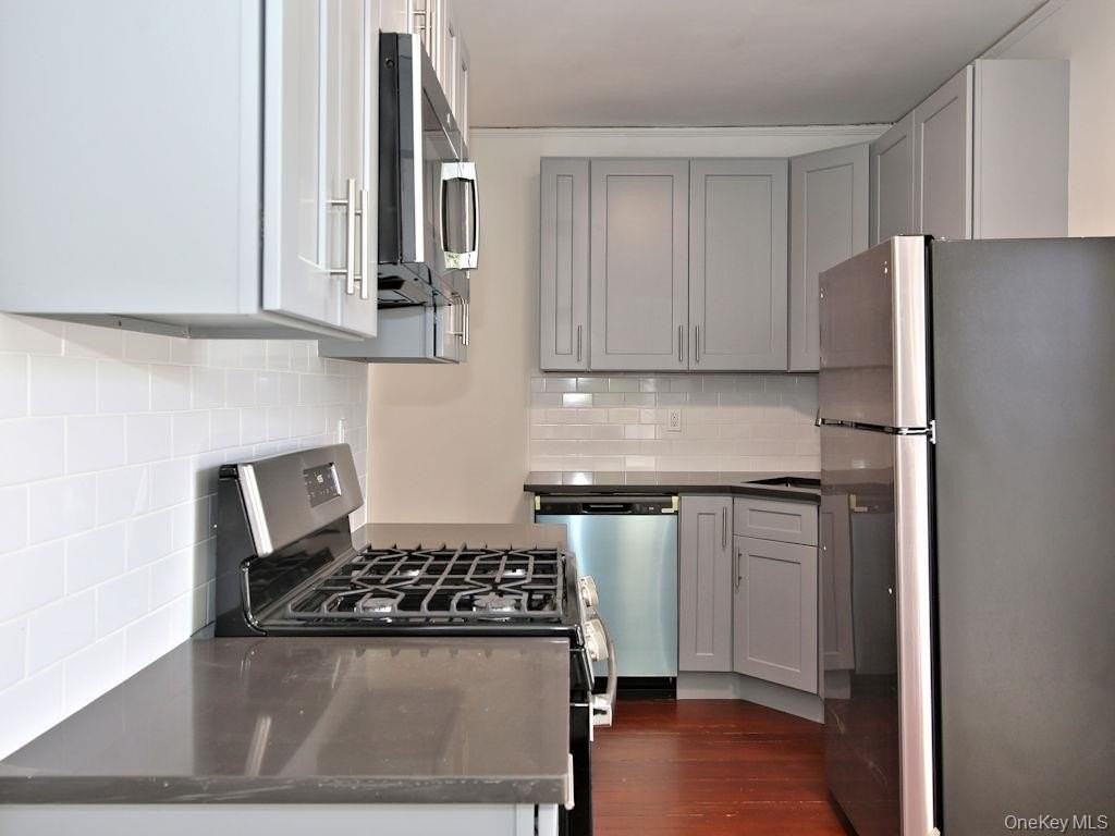 74 High St #1stFL - Photo 3 of 9