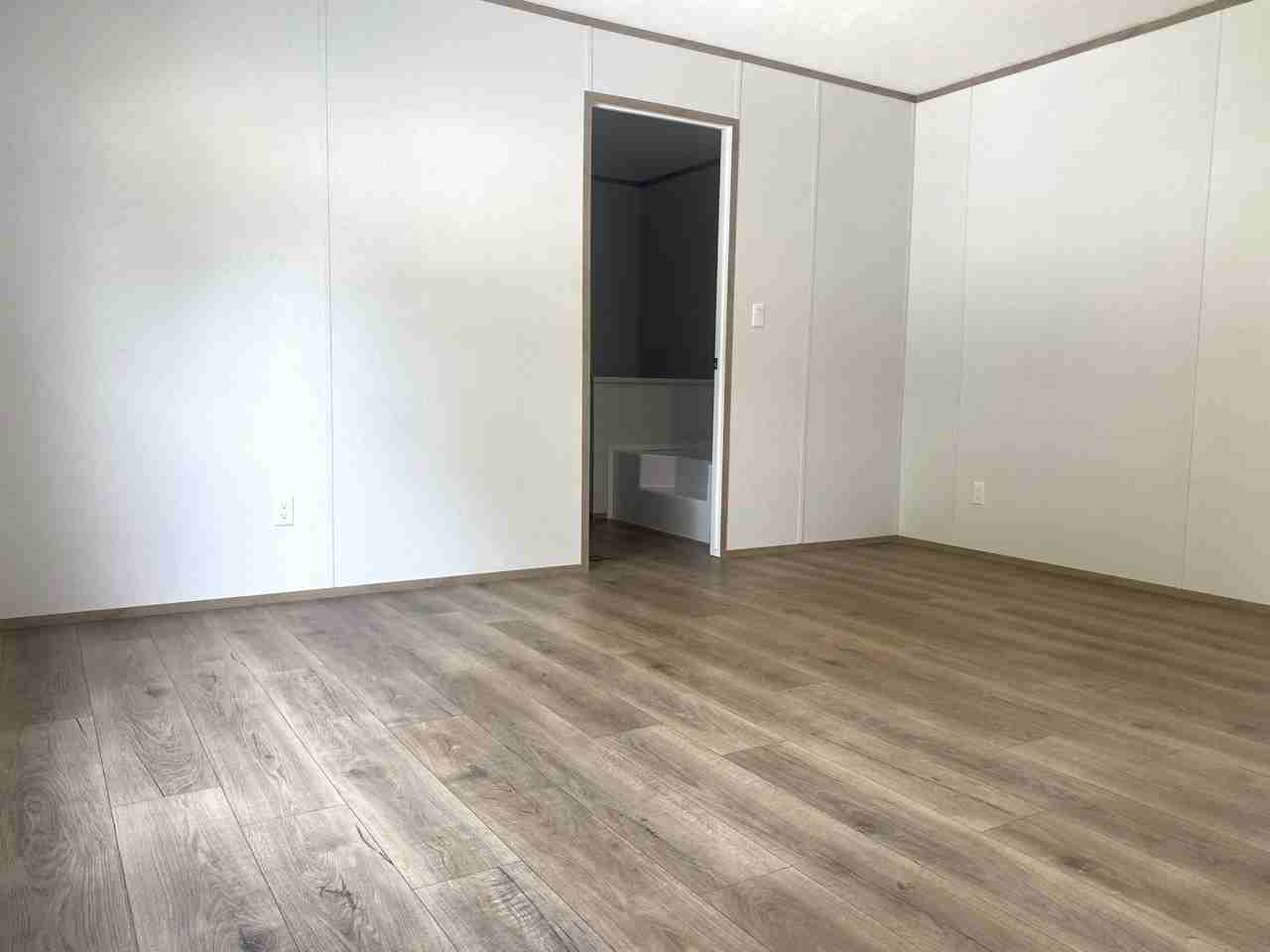 542 Canterbury Ct #1 - Photo 5 of 13