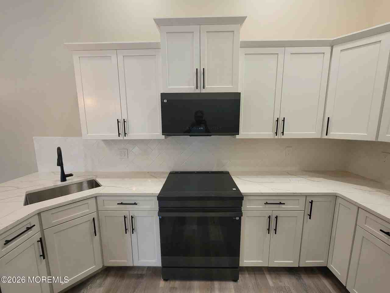 16 Monmouth St - Photo 4 of 10