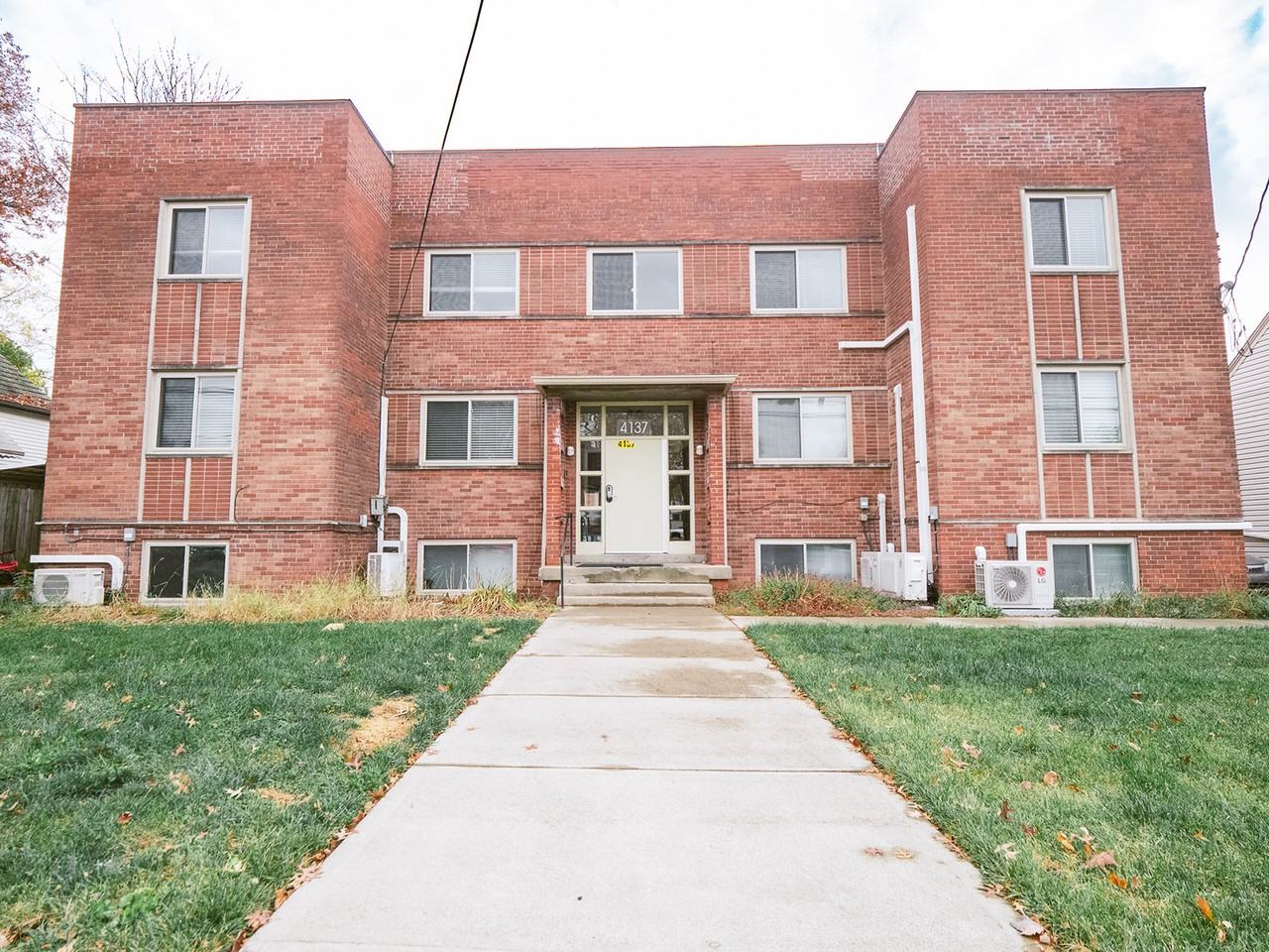4137 E Galbraith Rd #8