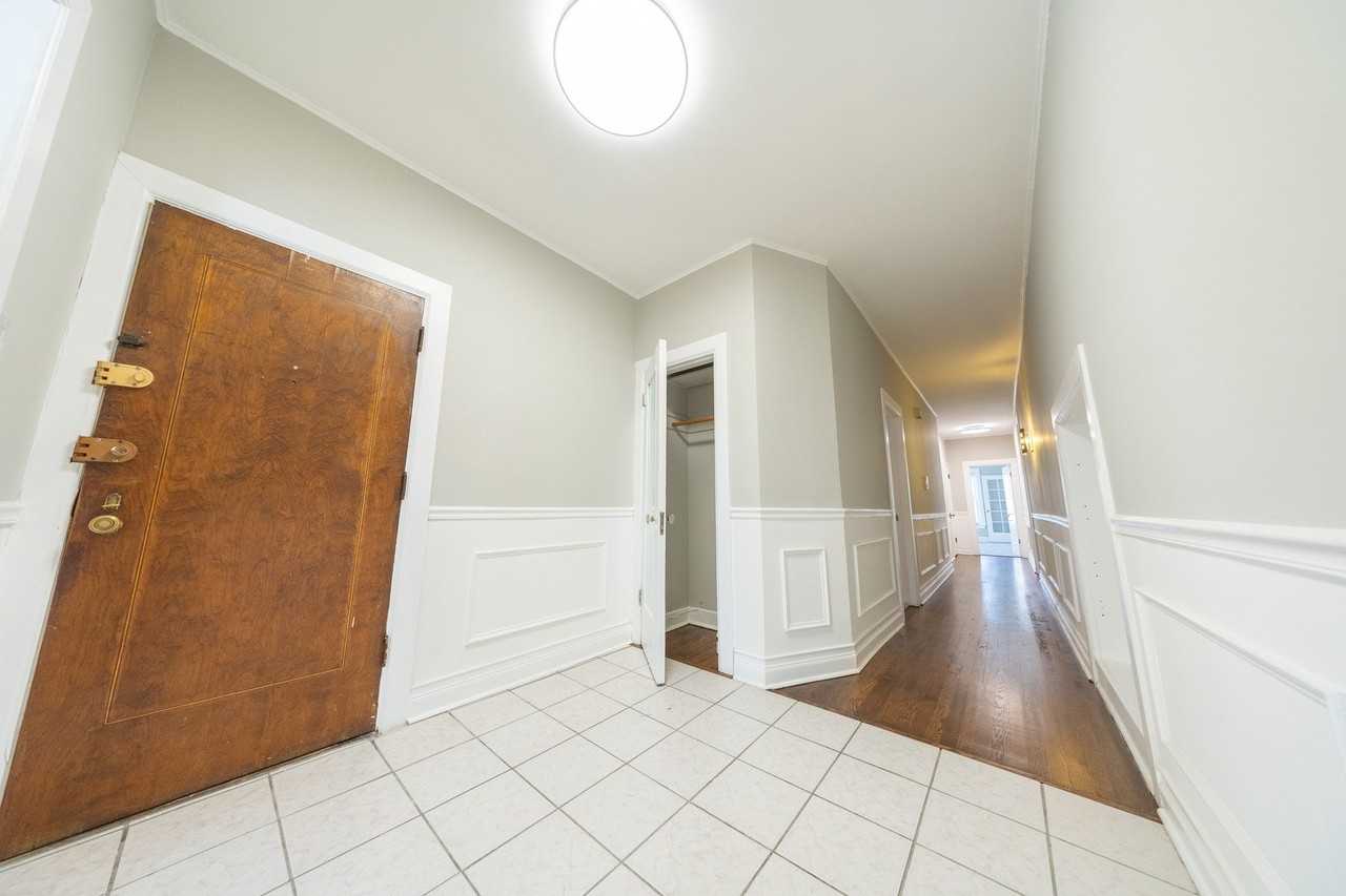 6846 S Paxton Ave #2 - Photo 4 of 19