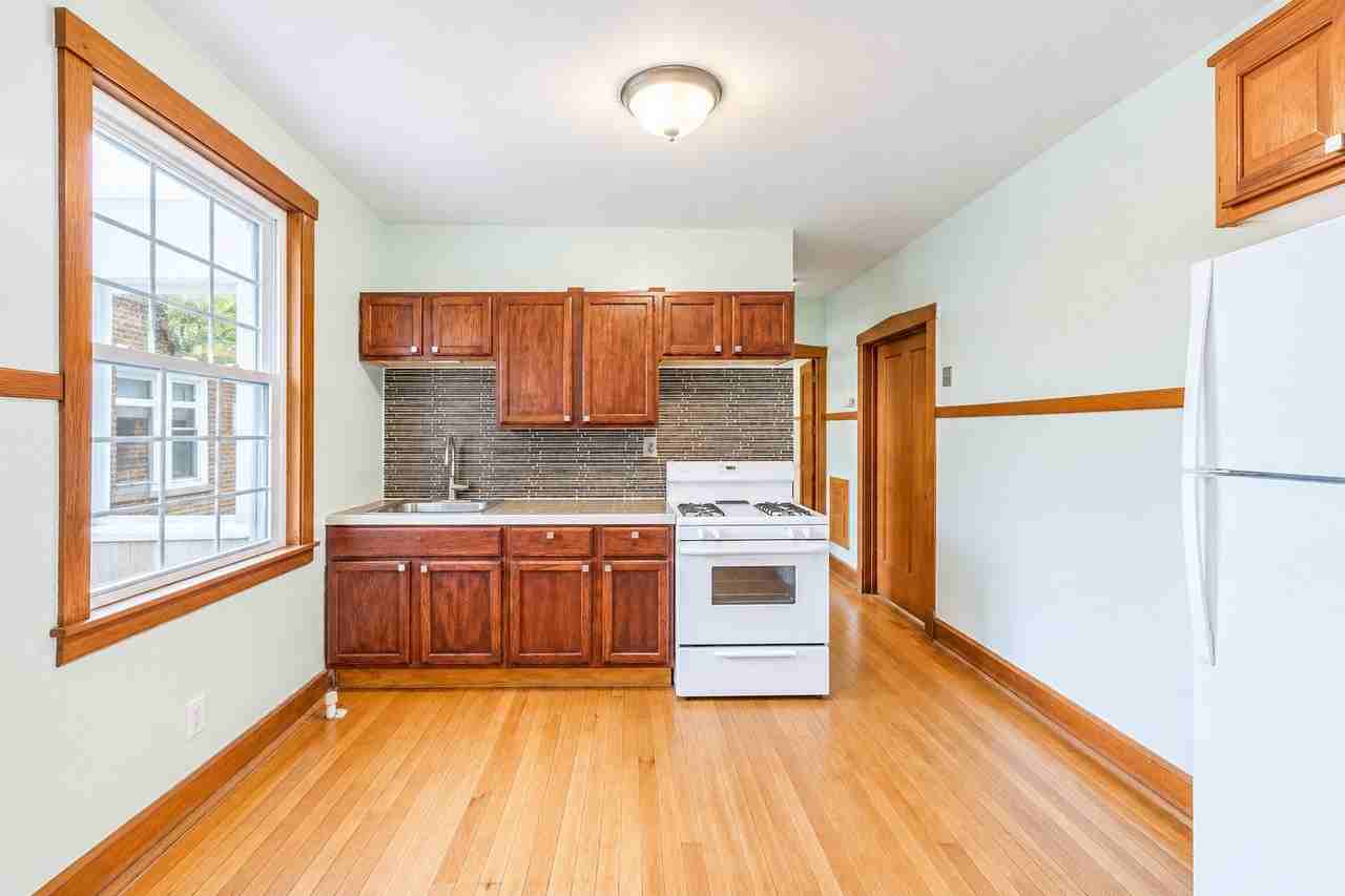2950 N Lavergne Ave #2 - Photo 5 of 10