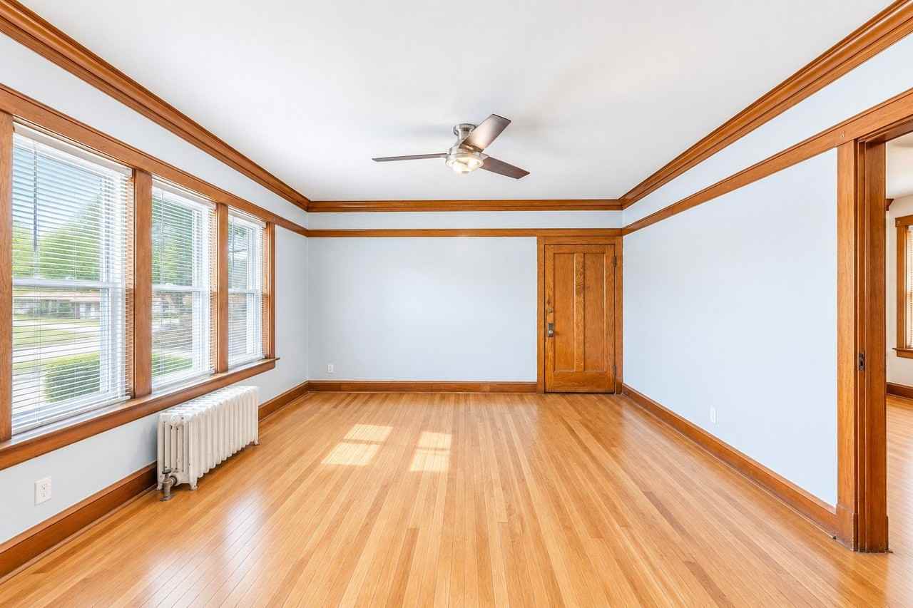 2950 N Lavergne Ave #2 - Photo 7 of 10