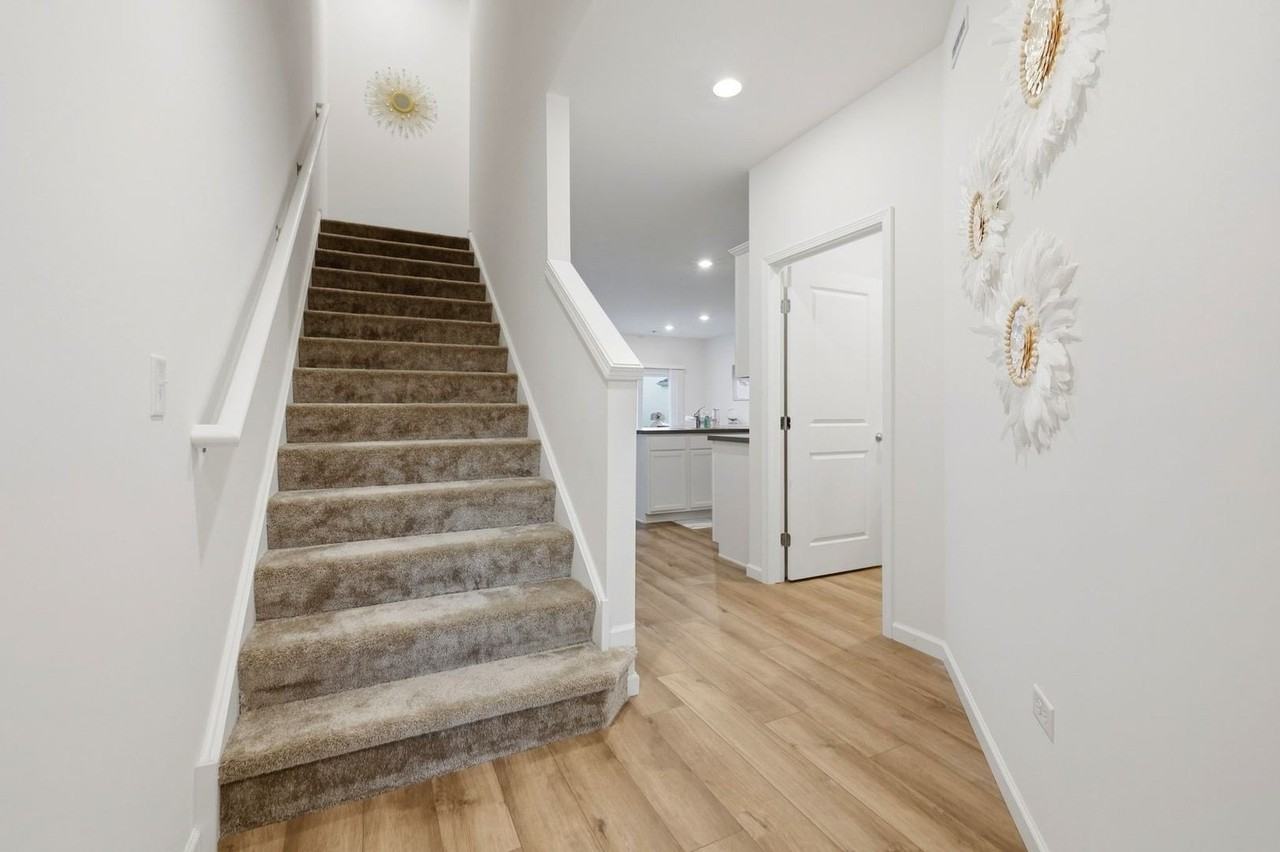 5920 Hawkweed Dr - Photo 2 of 22