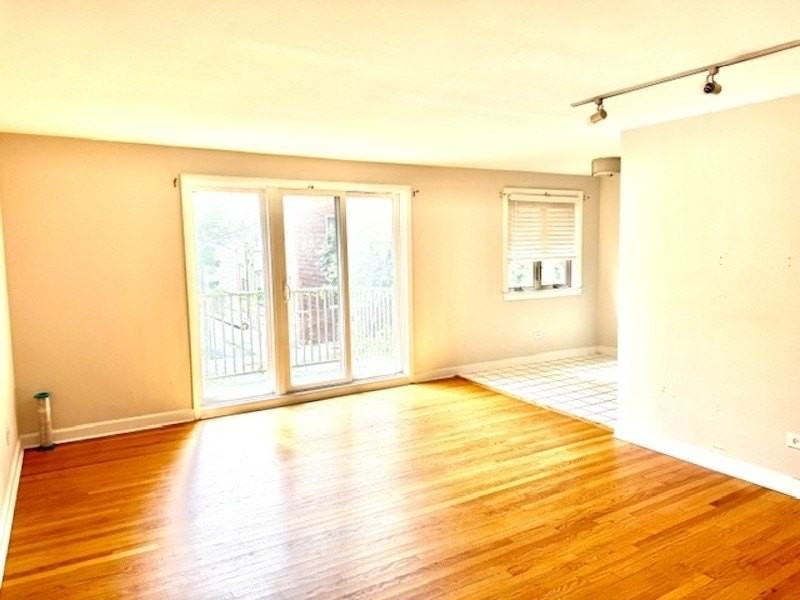 1244 W Byron St #2 - Photo 2 of 10