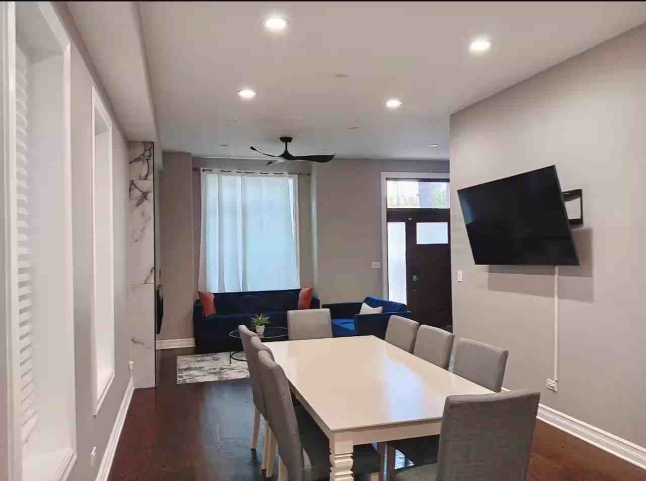 536 N Paulina St - Photo 4 of 32