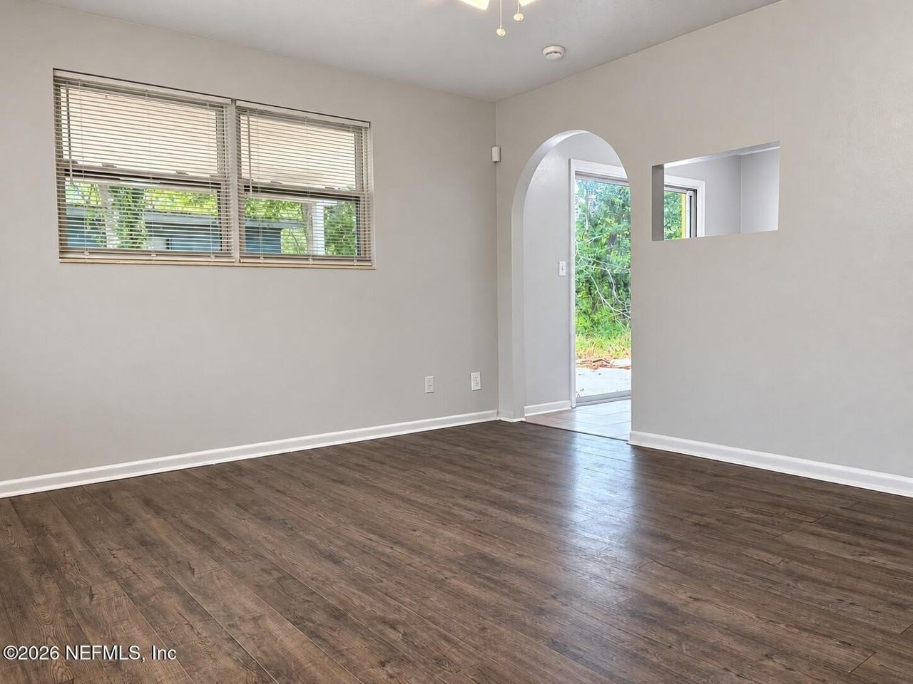6731 Mopsy Ln - Photo 3 of 20