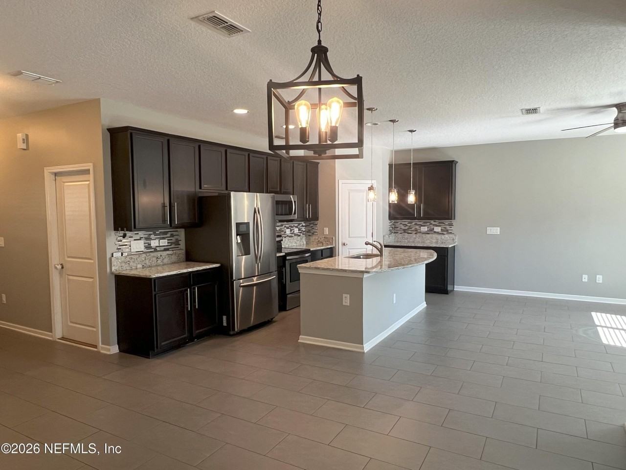 3179 Chestnut Ridge Way - Photo 4 of 21