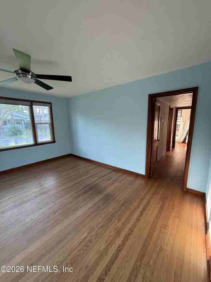 1096 E Coast Dr - Photo 3 of 18