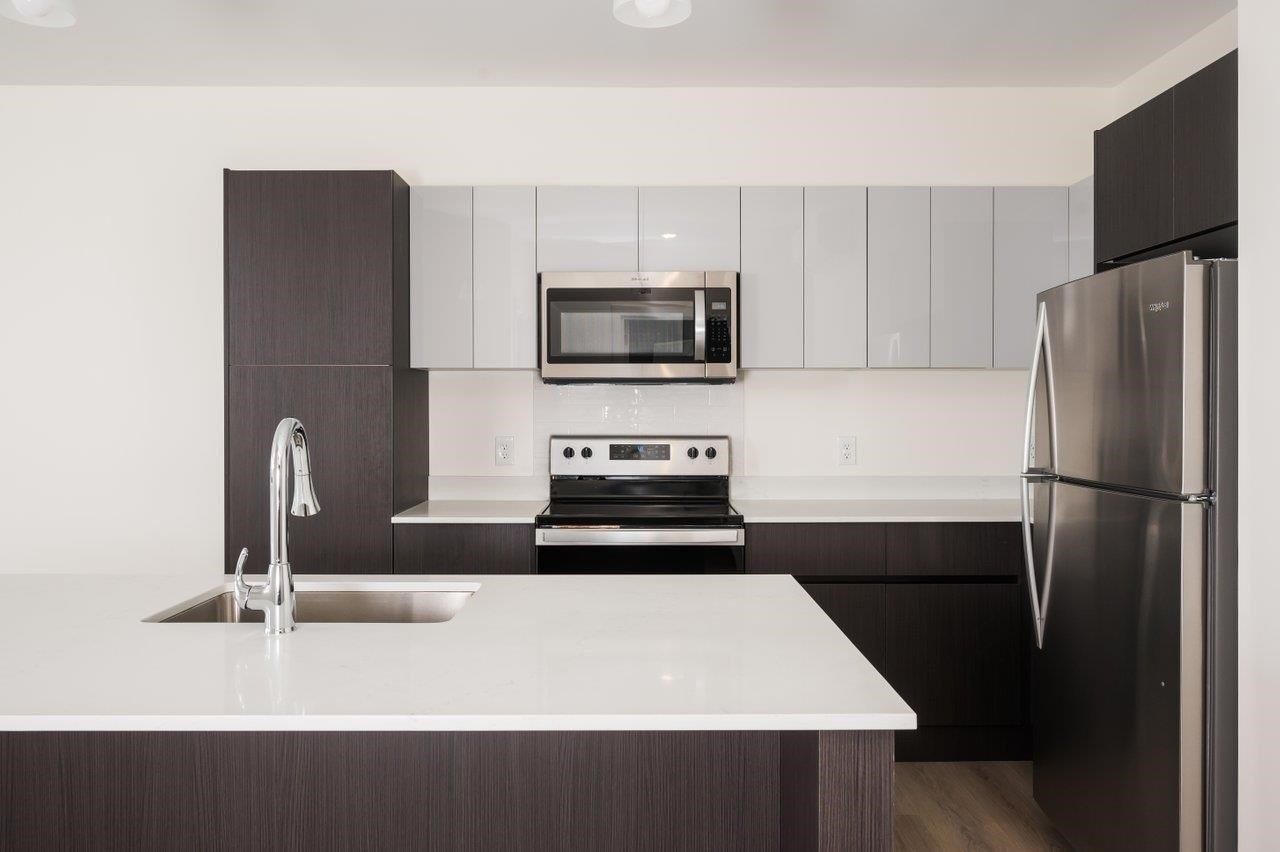 55 N Main St #202 - Photo 4 of 18
