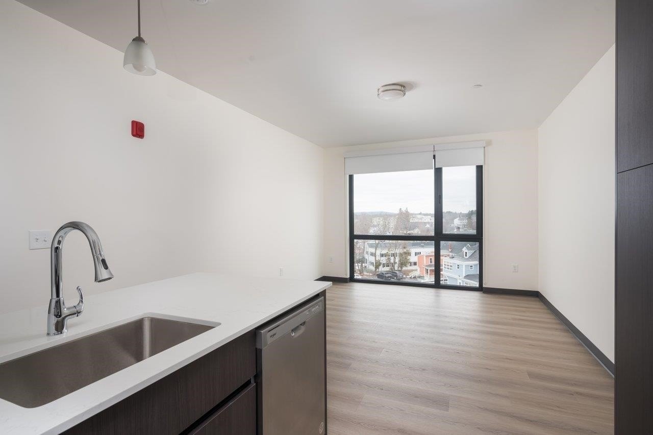 55 N Main St #202 - Photo 6 of 18