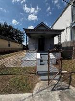 2326 Spain St - Photo 1 of 1