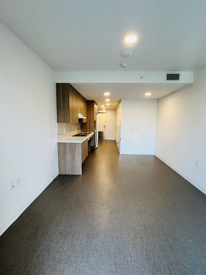 54 West Hastings Street