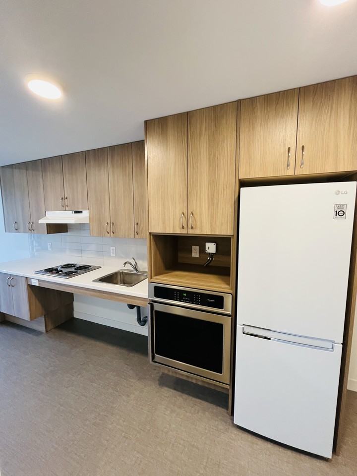 54 West Hastings Street - Photo 5 of 14
