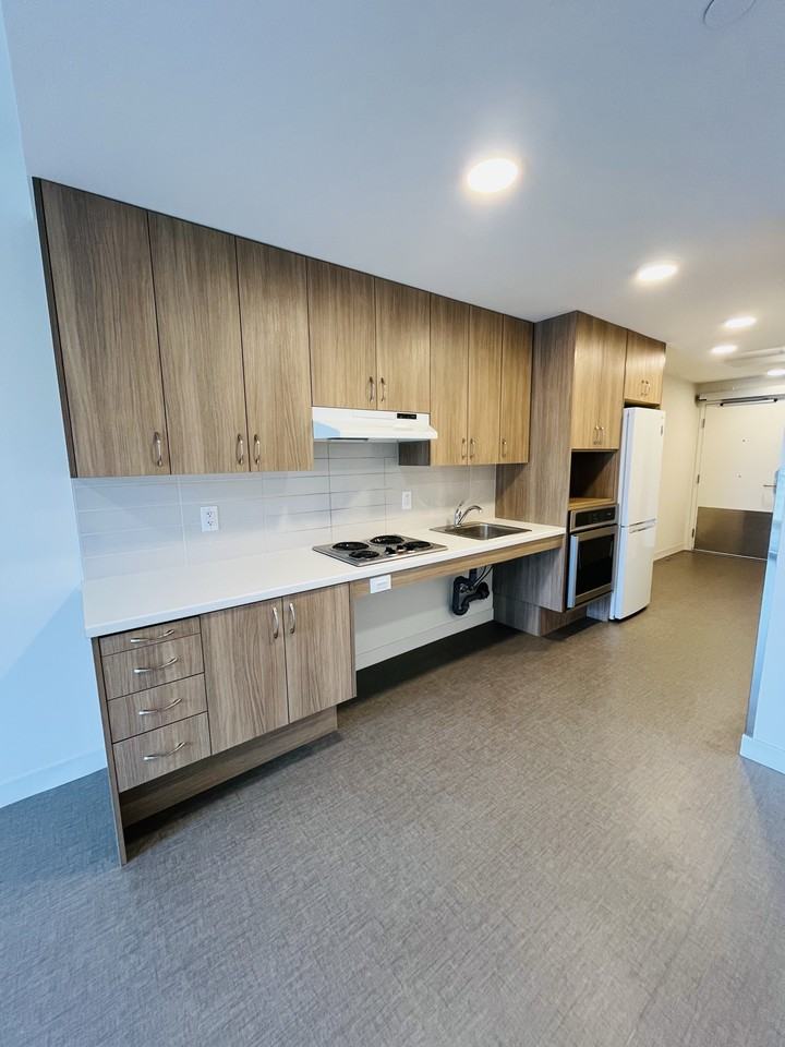 54 West Hastings Street - Photo 6 of 14