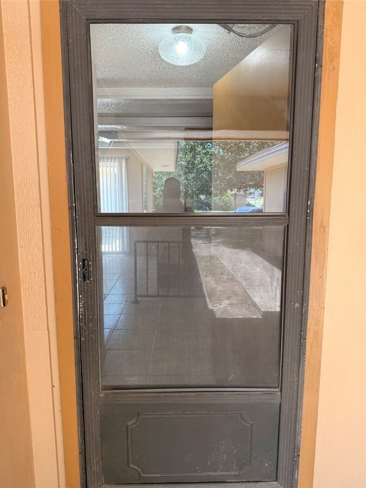 4113 Altamesa Blvd - Photo 4 of 27