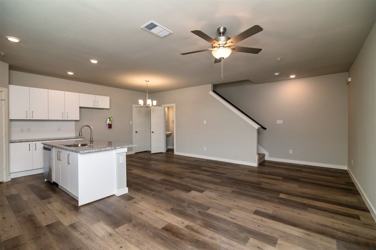 727 Harvest Moon Dr - Photo 7 of 19