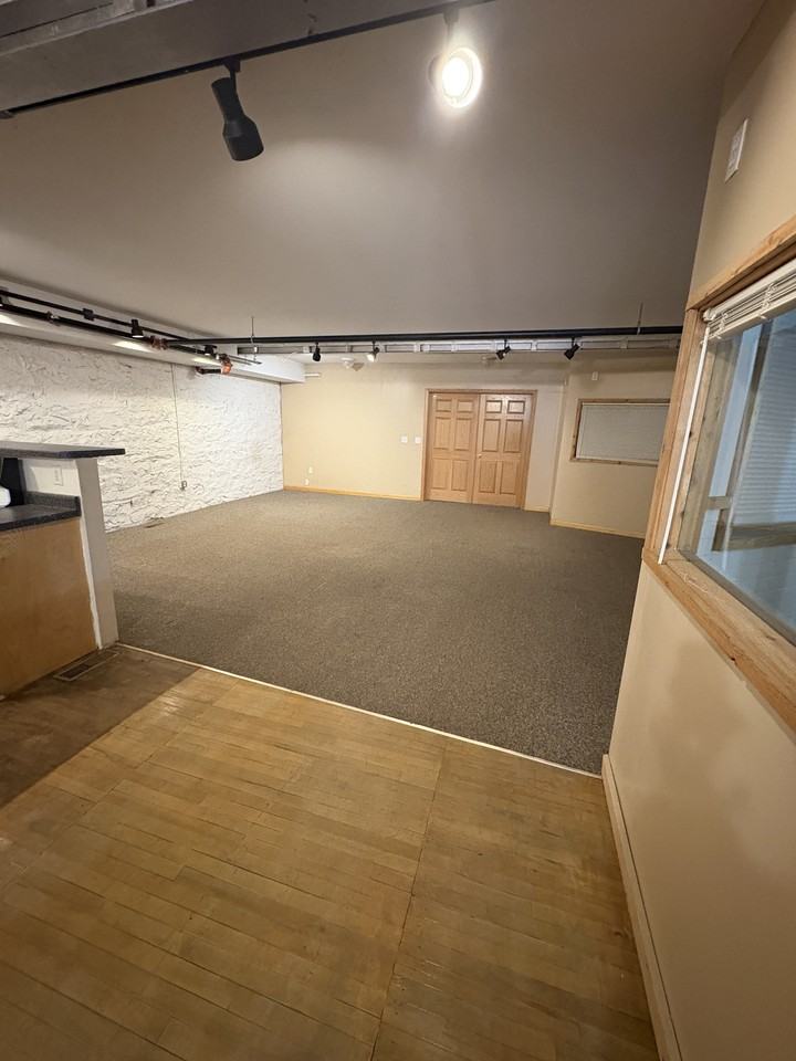 314 Shelden Ave Ste 2b #2B