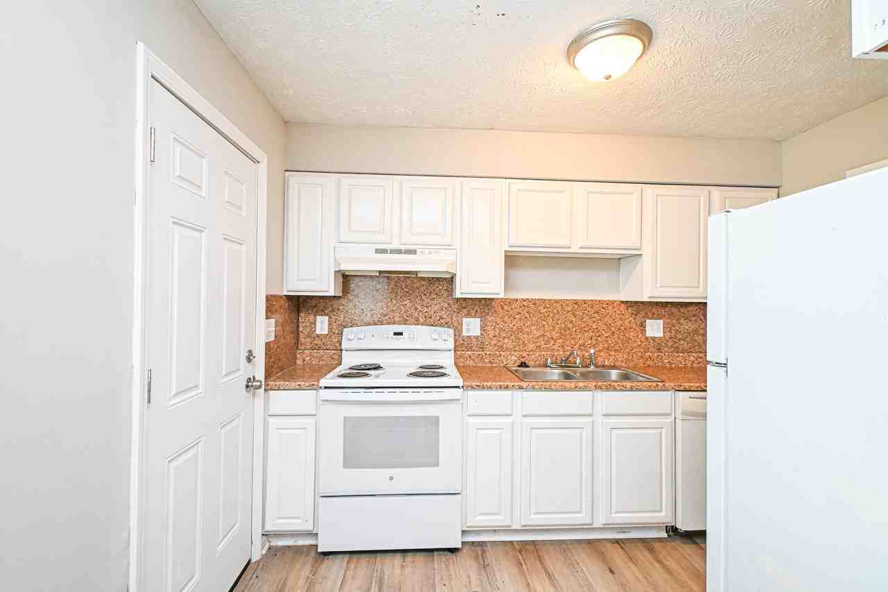 10925 Birchridge Dr #1 - Photo 6 of 27