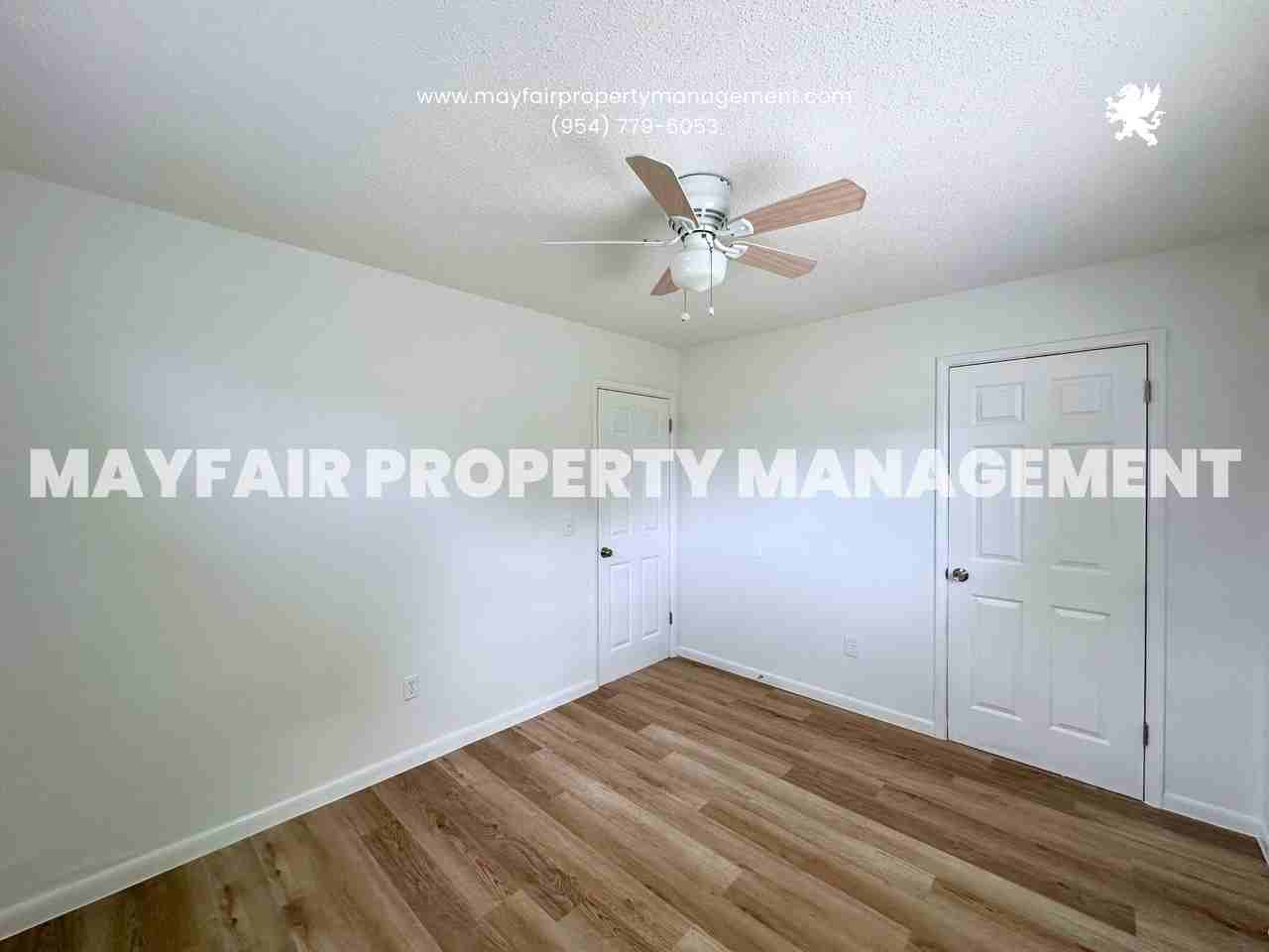 4172 Narcissus Ave #4178 - Photo 7 of 14