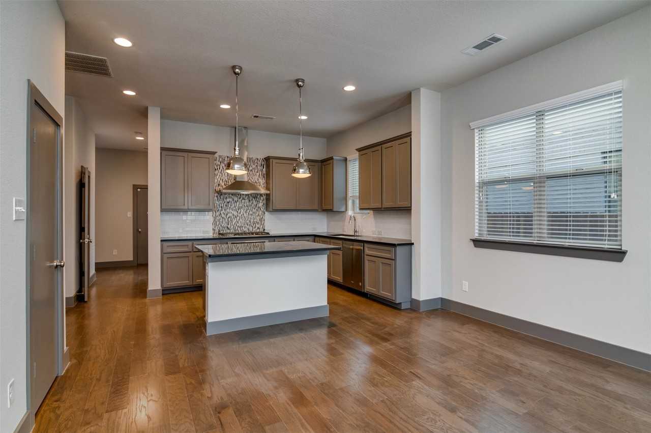 216 Wimberly St - Photo 6 of 23
