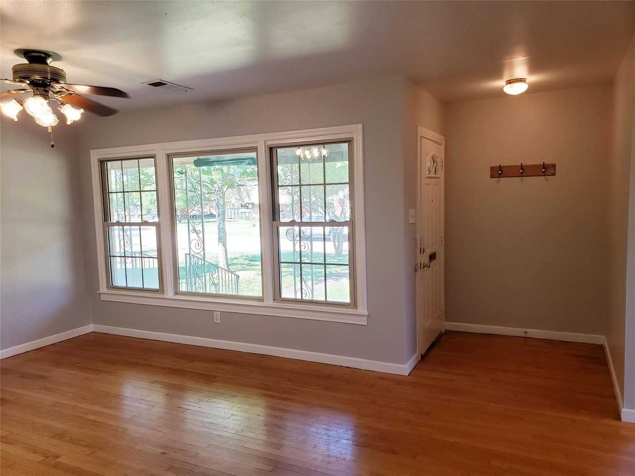 9344 San Fernando Way - Photo 4 of 19