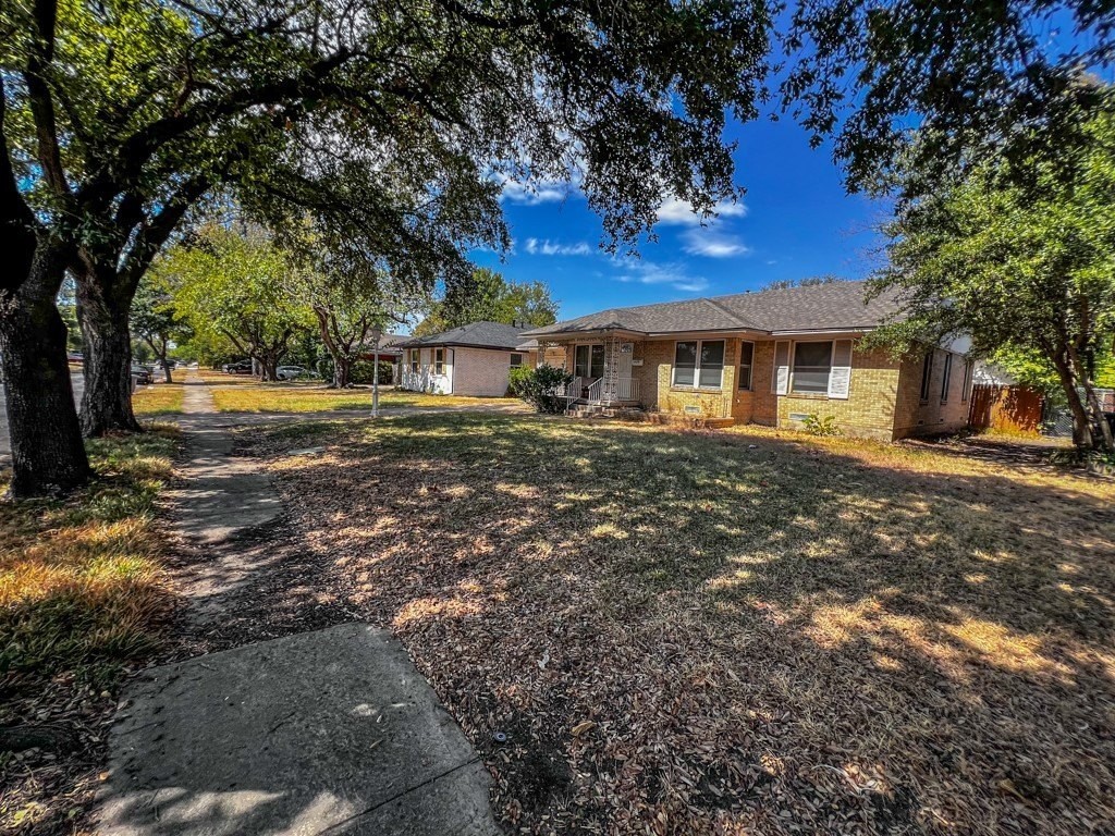 2629 Maverick Ave - Photo 3 of 20
