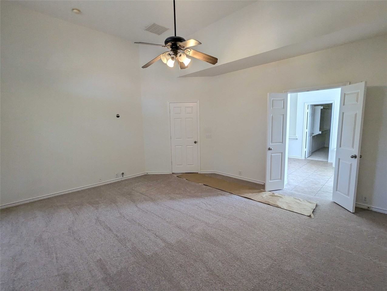 7686 Creekmere Dr - Photo 5 of 40