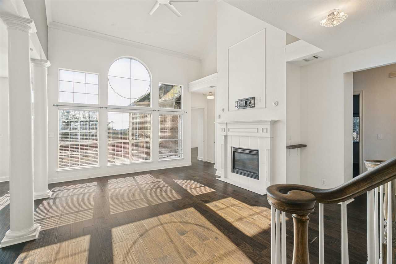 9028 Bottlebrush Ln - Photo 5 of 25