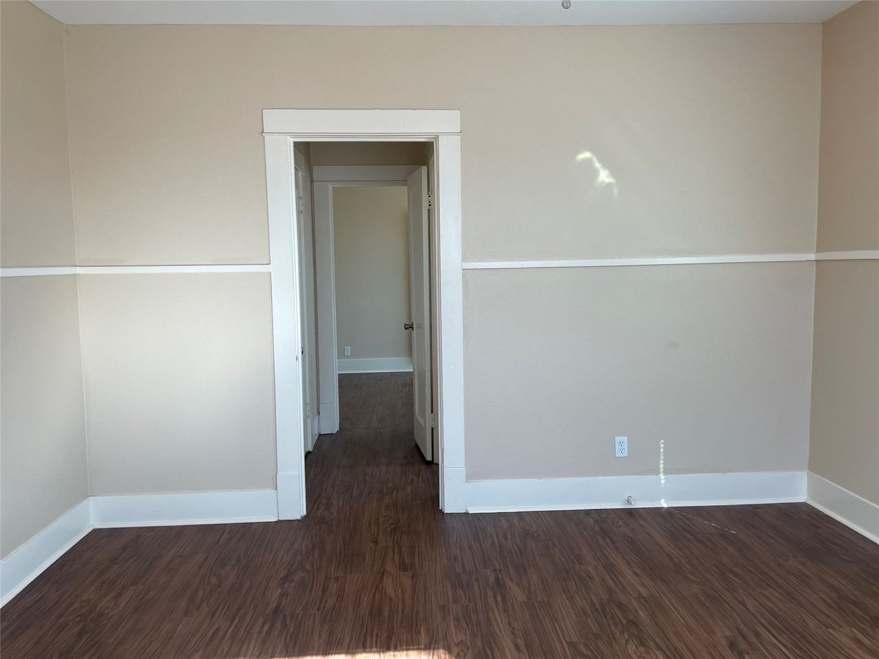 1702 S 3rd St - Photo 4 of 10