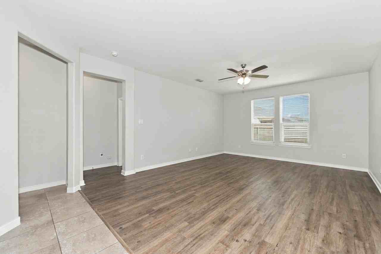2614 Lavender Ln - Photo 6 of 18
