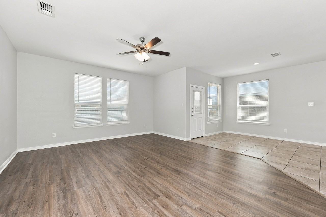 2614 Lavender Ln - Photo 7 of 18