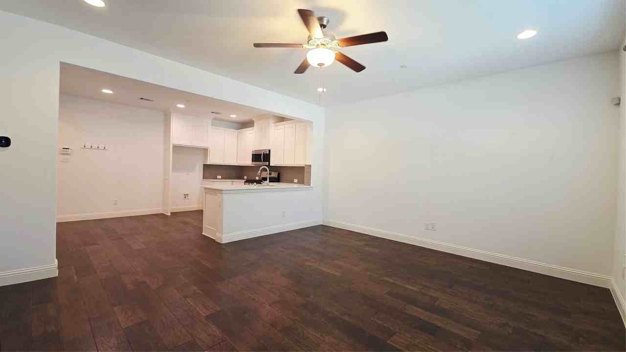6209 Davison Way - Photo 3 of 19