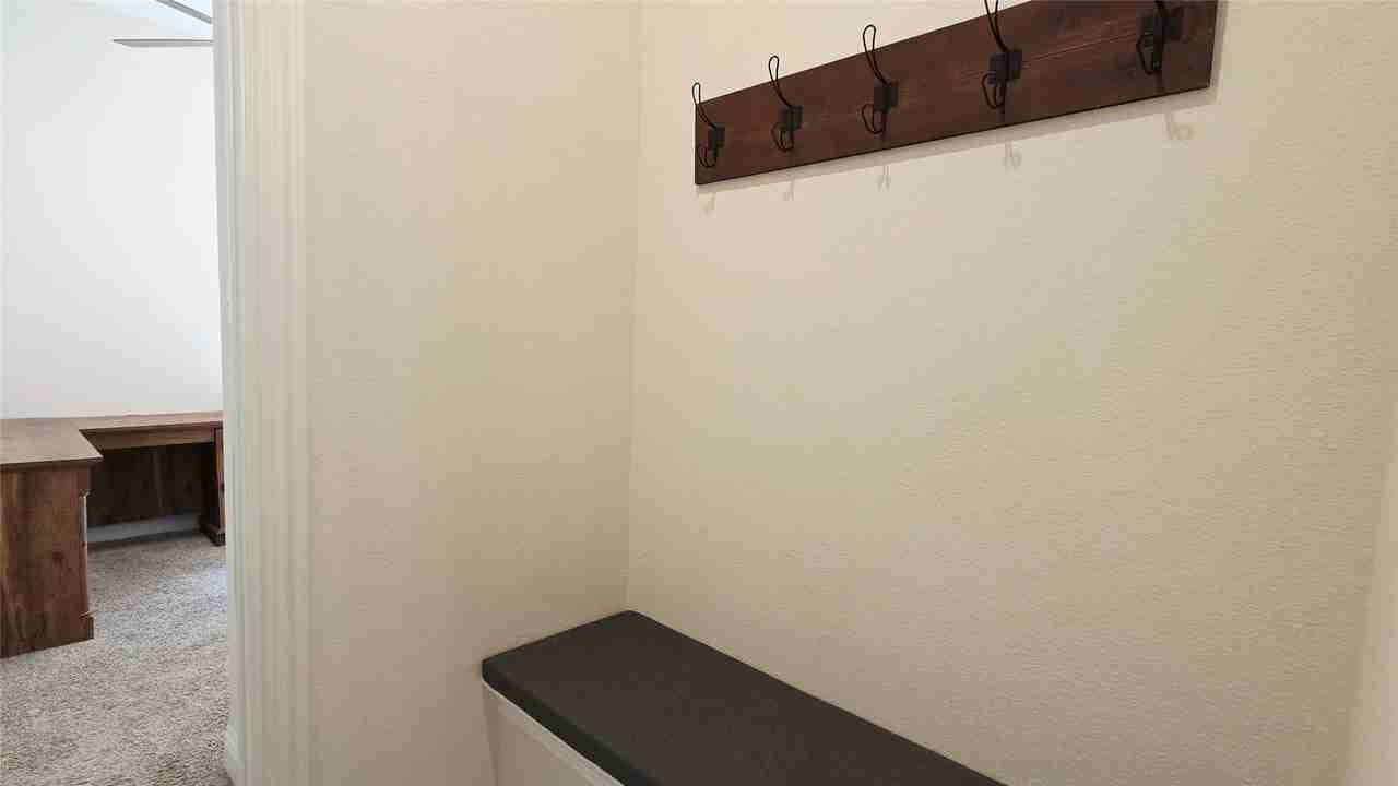 2932 Log Cabin Dr - Photo 7 of 33