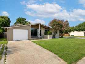 700 Pine St - Photo 1 of 1