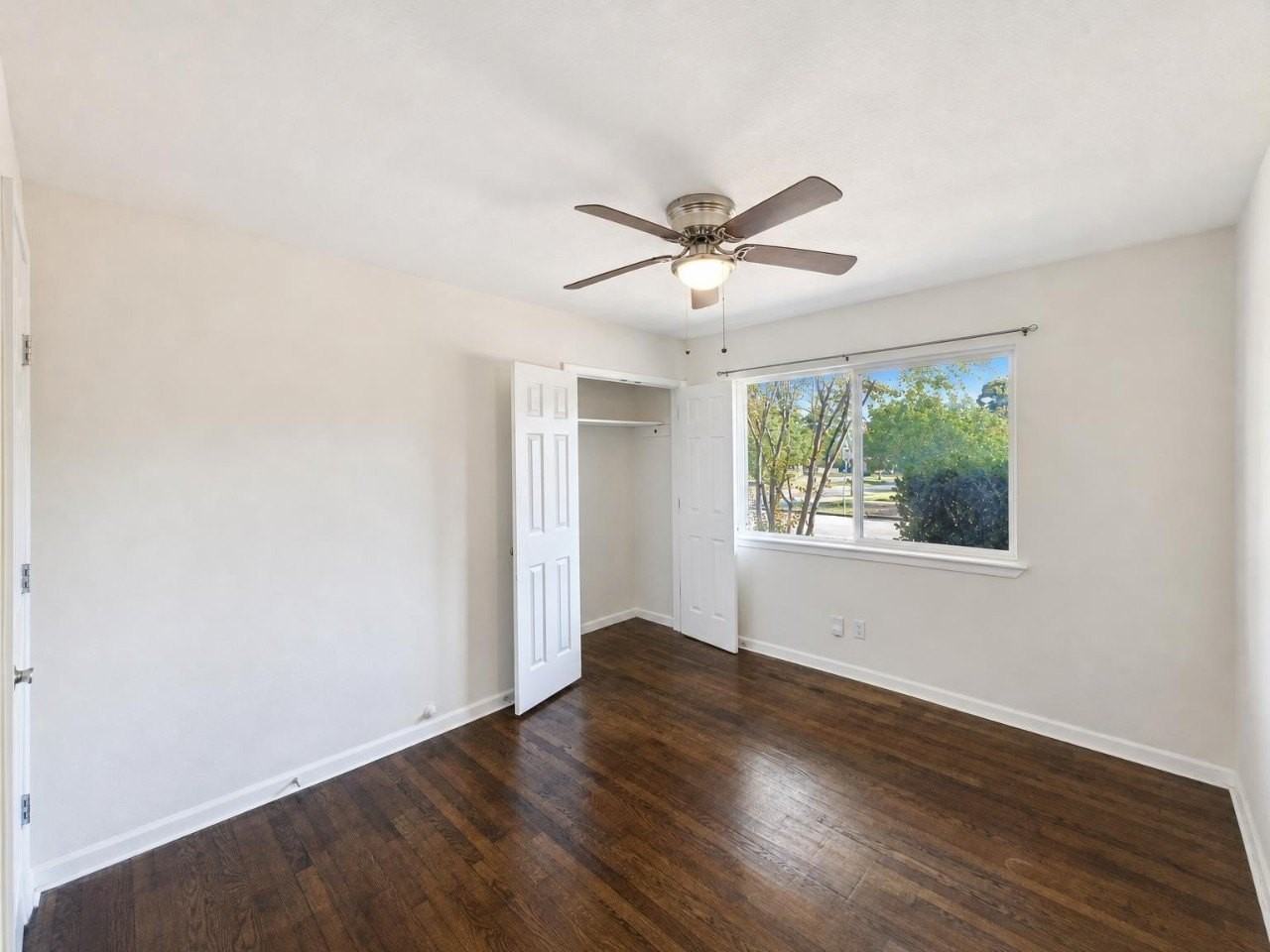 700 Pine St - Photo 5 of 19