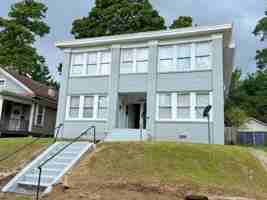 featured image of 2412 Pinehurst Blvd #2