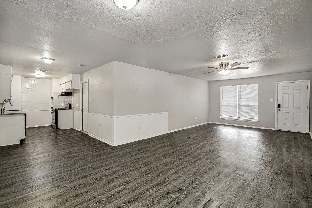 509 Branch Cir W - Photo 7 of 25
