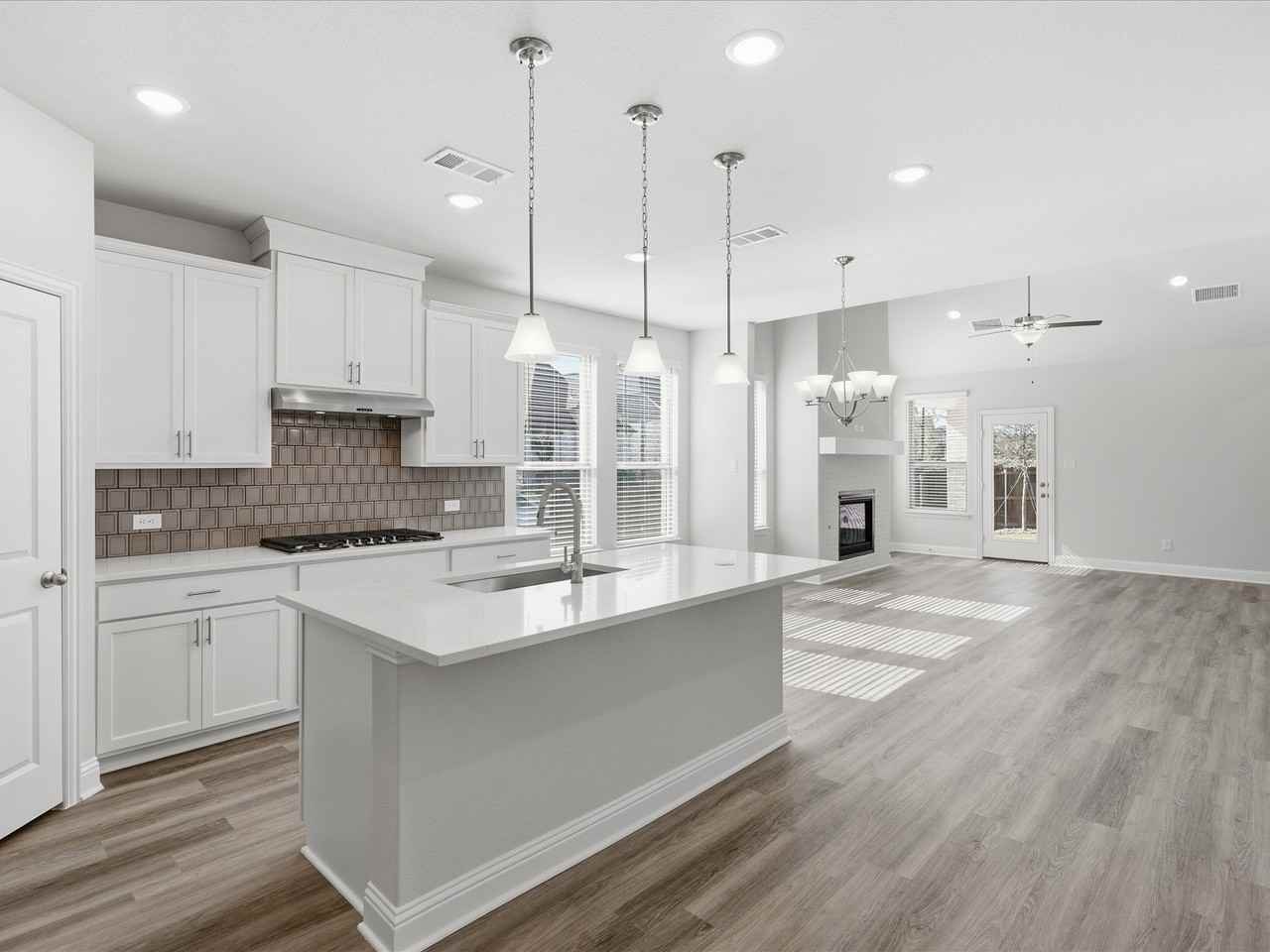 2620 Fargo Pl - Photo 3 of 30