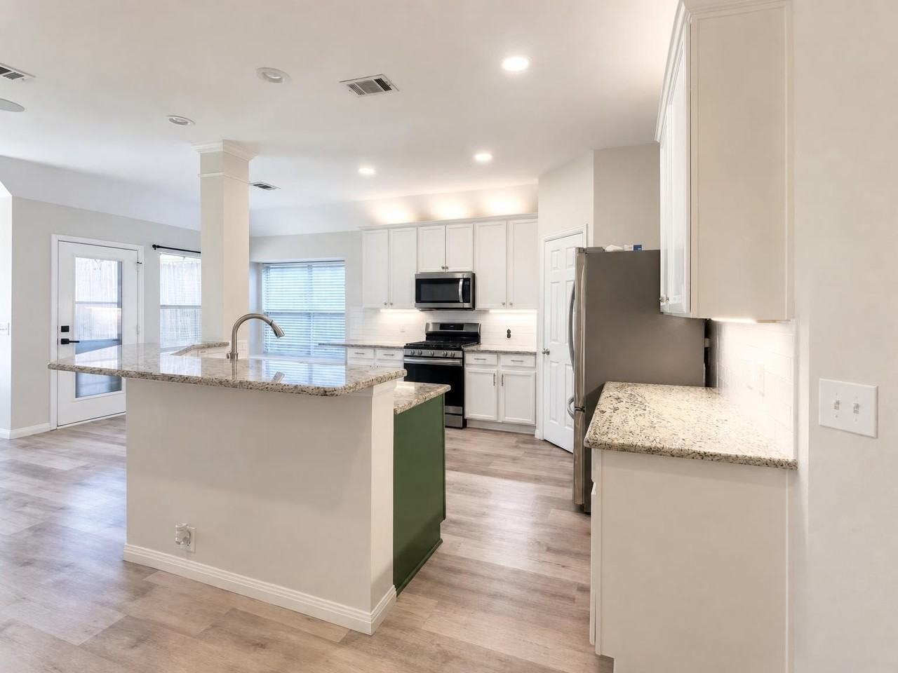 4525 Dragonfly Way - Photo 6 of 16