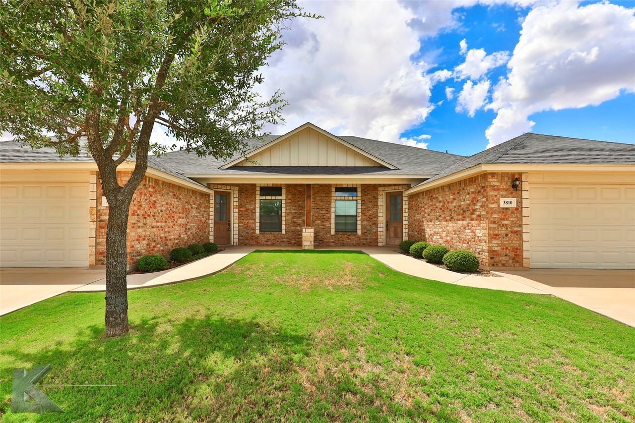 3812 Carrera Ln - Photo 3 of 31