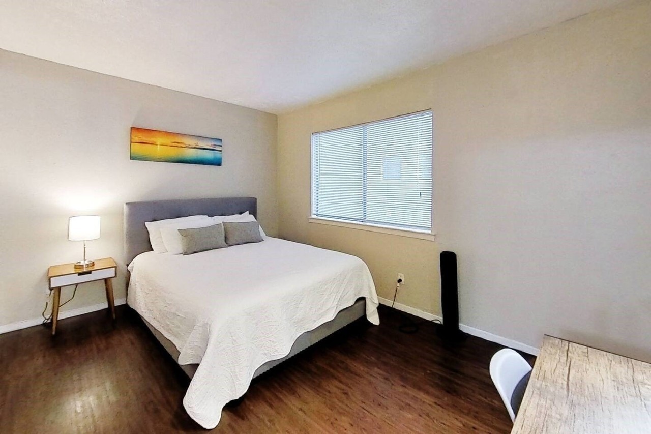 4040 Brown St #8 - Photo 4 of 6