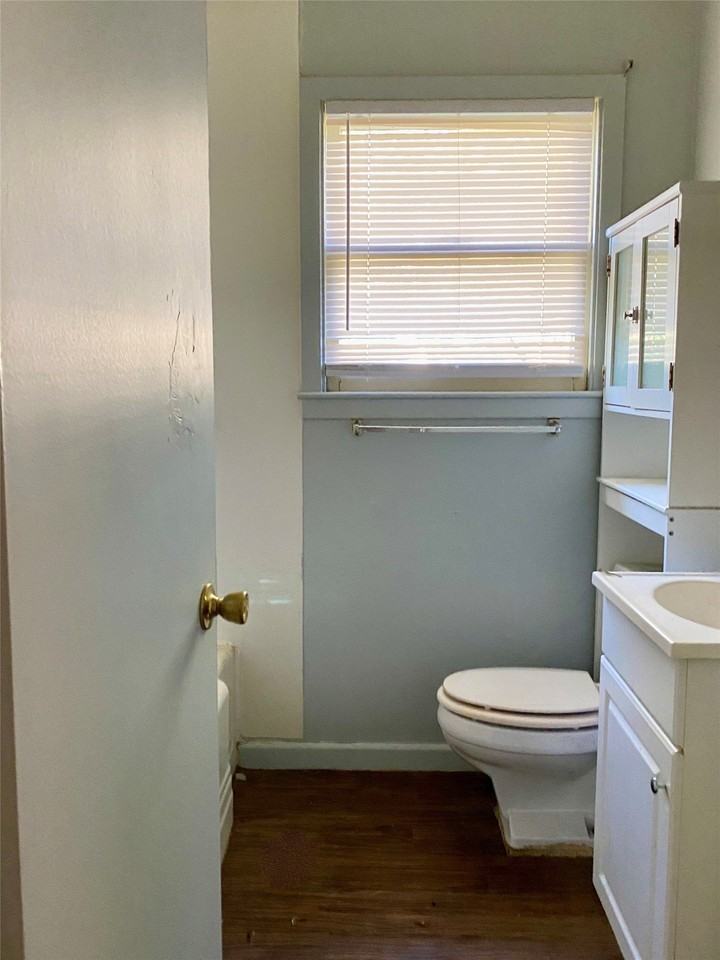 2726 Beech St - Photo 5 of 9