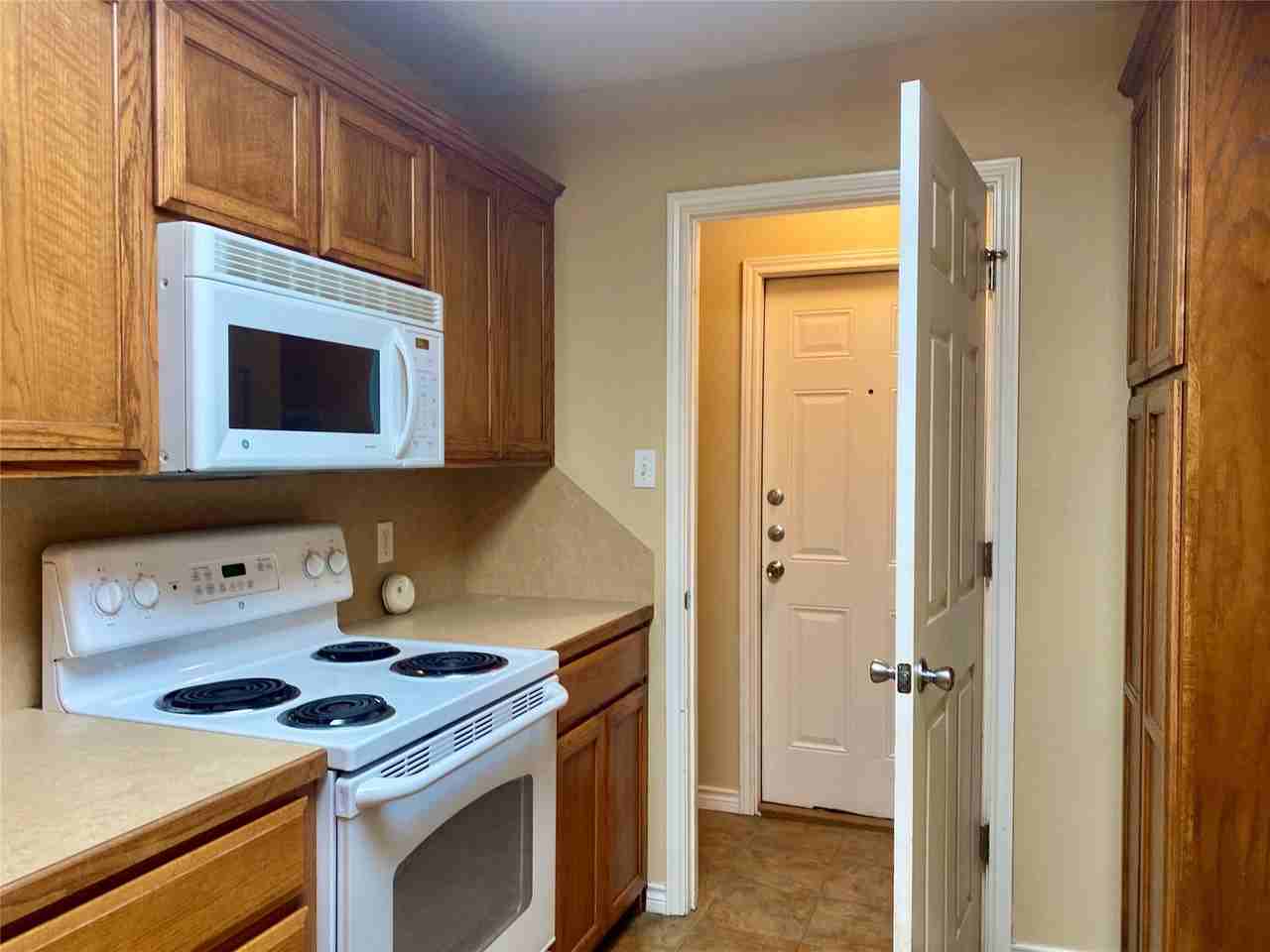 2401 Independence Blvd - Photo 4 of 14