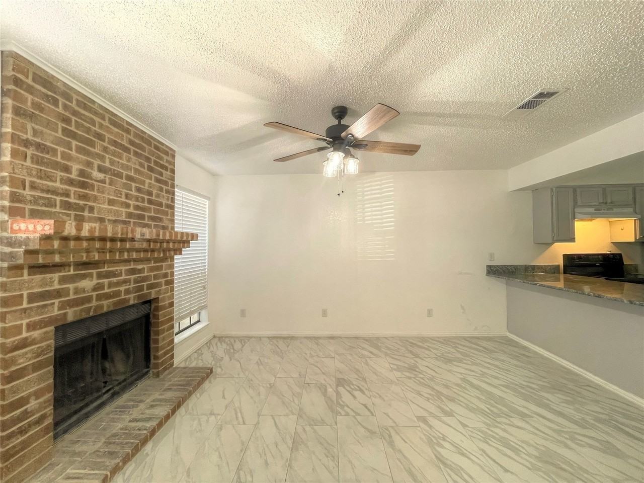 1032 Mckinley St #B - Photo 2 of 18