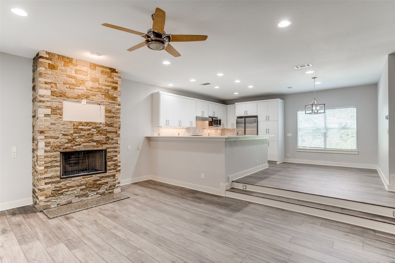 3824 Brown St #B - Photo 4 of 23