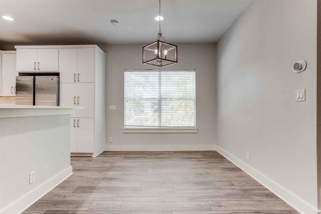 3824 Brown St #B - Photo 6 of 23