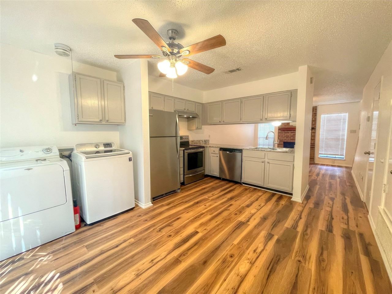 1034 Mckinley St #A - Photo 7 of 20