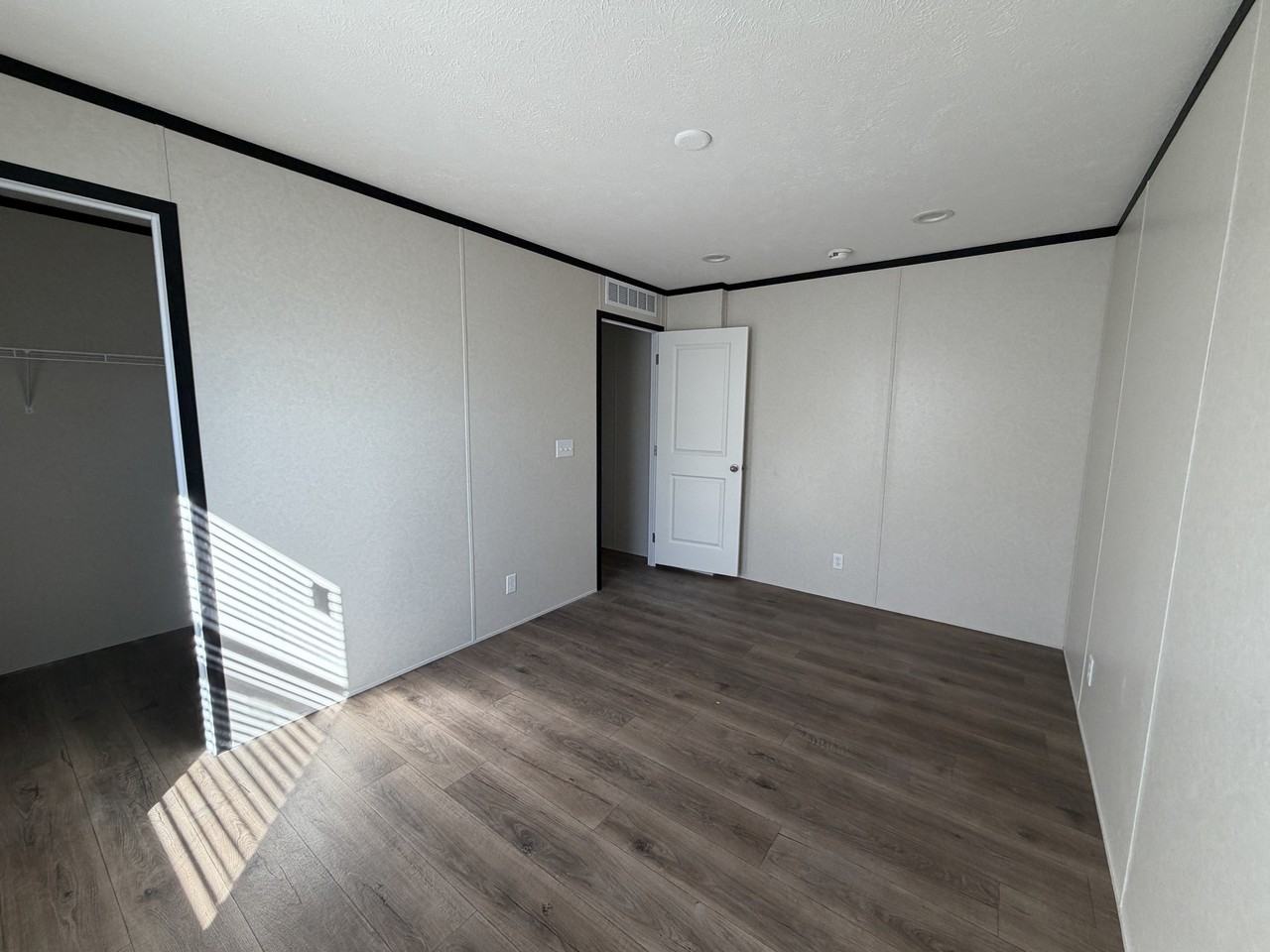 25794 Nuway Ave #172 - Photo 3 of 11