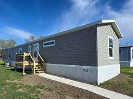 featured image of 2852 Kay St